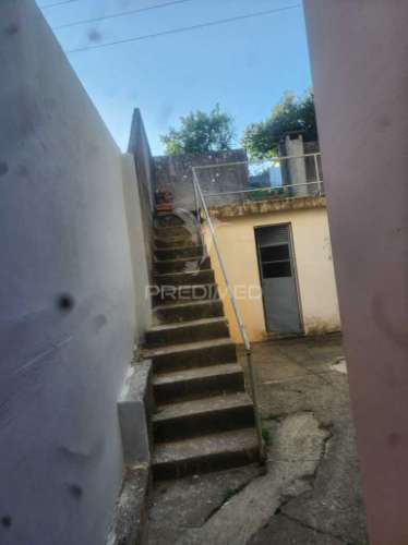 Moradia isolada t4 em pedroso