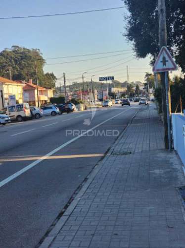 Moradia isolada t4 em pedroso