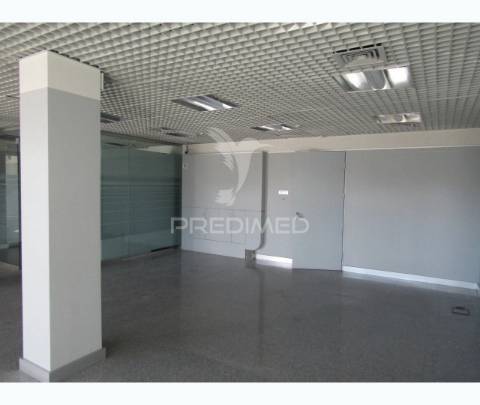 Loja de comercio em carrgal do sal  ,currelos, papizios e sobral