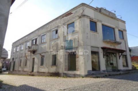 Loja /comercio em santa comba dão , ovoa e vimeiro