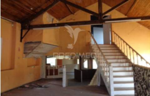 Loja /comercio em santa comba dão , ovoa e vimeiro