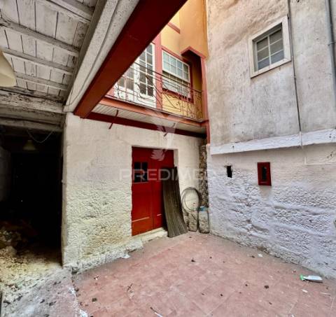 Prédio no centro da cidade guimarães