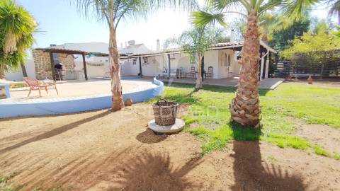 Casa de campo com t3 + t2 + mobilom