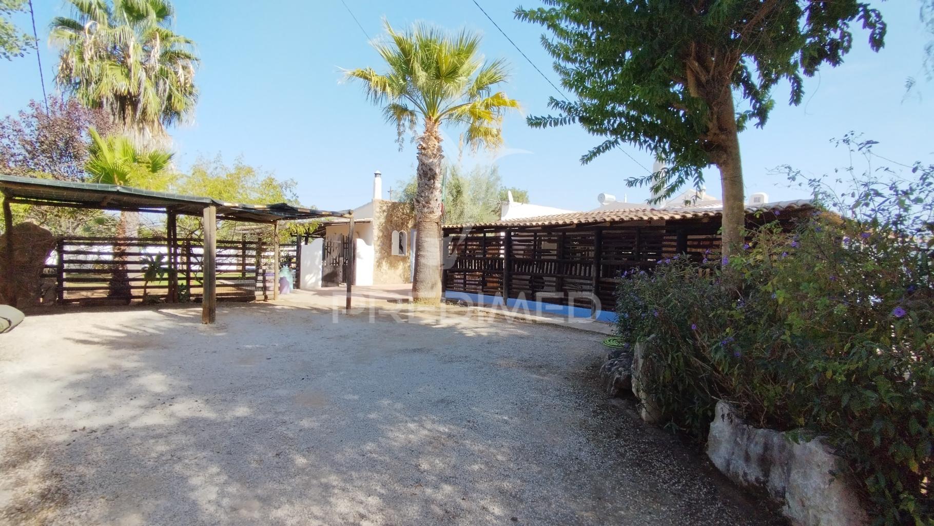 Casa de campo com t3 + t2 + mobilom