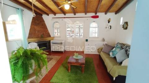 Casa de campo com t3 + t2 + mobilom