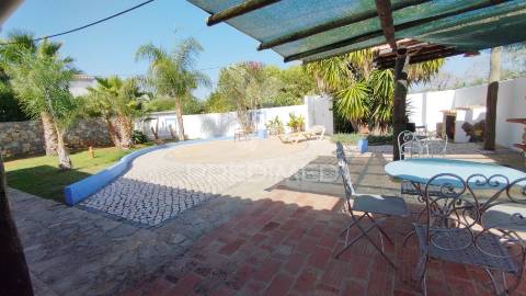 Casa de campo com t3 + t2 + mobilom