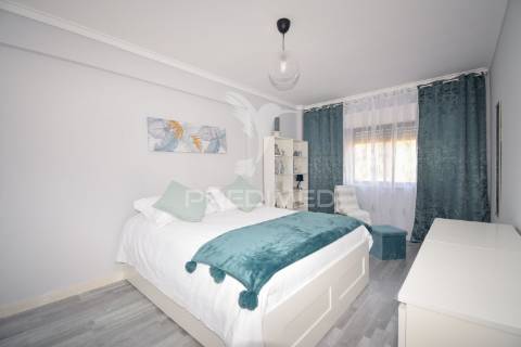 Magnifico t2 em muito bom estado com elevador perto do tagus park