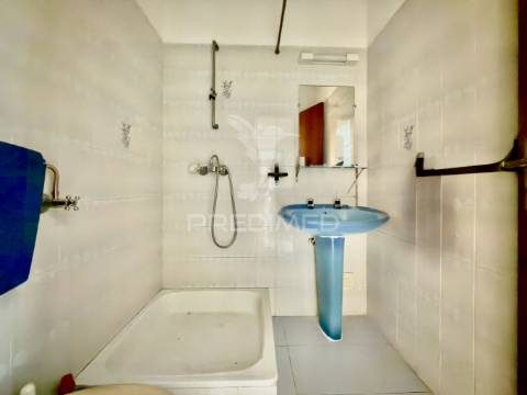 Moradia t4 entre a charneca da caparica e a marisol – próxima da praia da fonte da telha