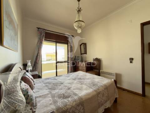 Moradia t4 entre a charneca da caparica e a marisol – próxima da praia da fonte da telha