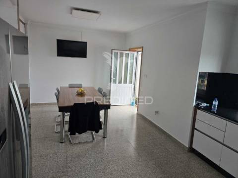 Moradia t3 única em fânzeres