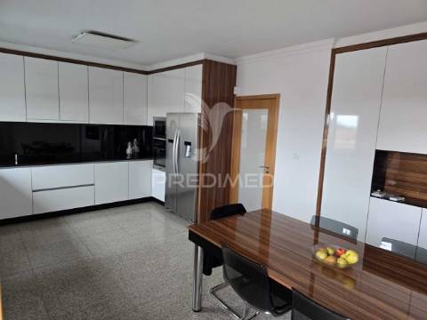 Moradia t3 única em fânzeres