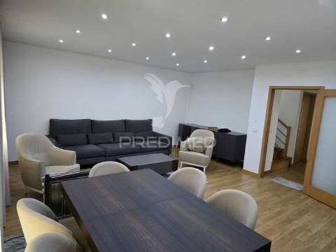 Moradia t3 única em fânzeres