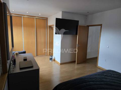 Moradia t3 única em fânzeres