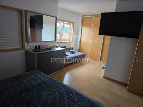 Moradia t3 única em fânzeres