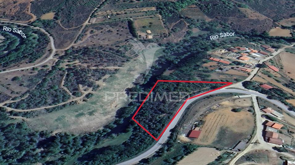 Terreno rústico em moinho de meixedo – frente ao rio sabor | parque natural de montesinho | perto da fronteira espanhola