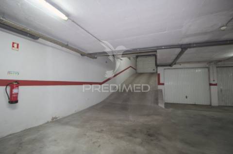 Apartamento t1 para arrendamento no centro de almeirim