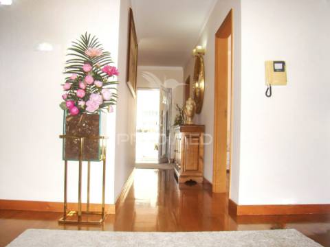 Moradia t4 em quinchães – fafe