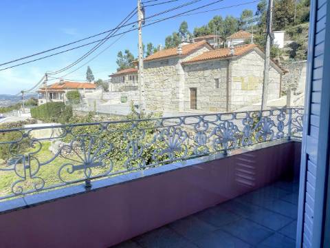 Moradia t4 em quinchães – fafe