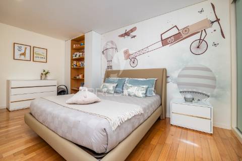 Apartamento t5 duplex em ferreiros