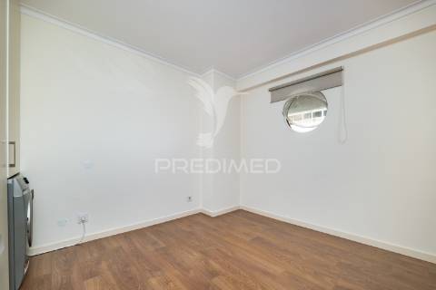 Apartamento t5 duplex em ferreiros