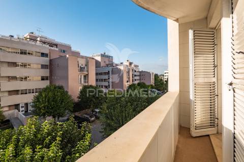 Apartamento t5 duplex em ferreiros