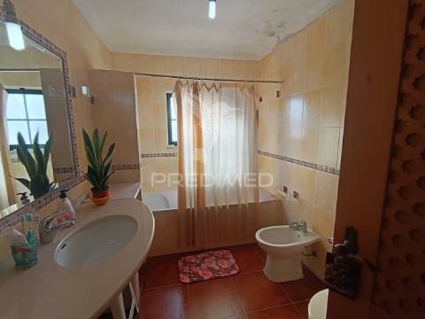 Moradia t3 com quintal e churrasqueira em são vicente – elvas