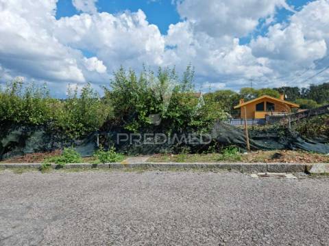 Lote de terreno, urbano, em olival-vn gaia