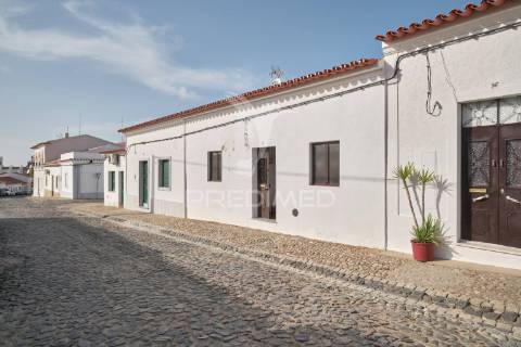 Moradia t4 em safara