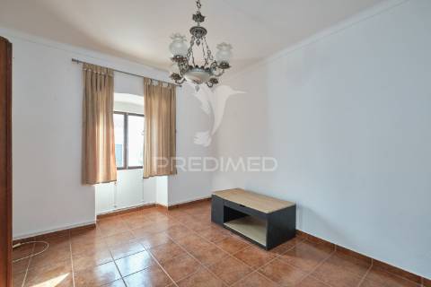 Moradia t4 em safara