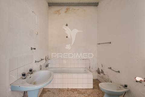 Moradia t4 em safara