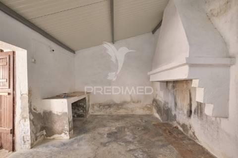 Moradia t4 em safara