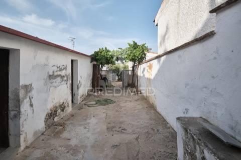 Moradia t4 em safara