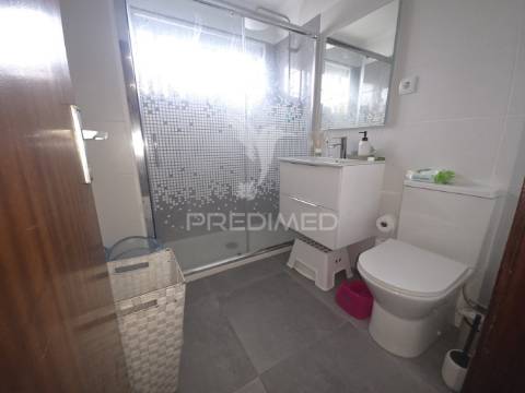 Apartamento t2 remodelado nas paivas