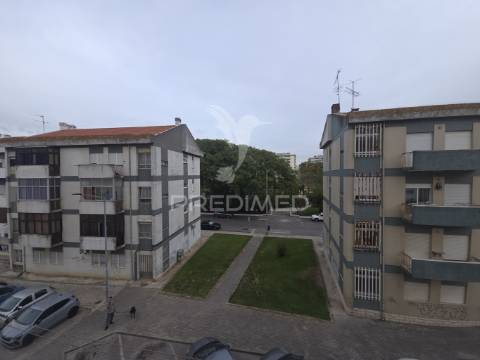 Apartamento t2 remodelado nas paivas
