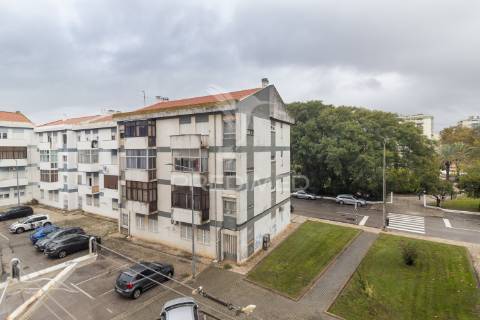 Apartamento t2 remodelado nas paivas