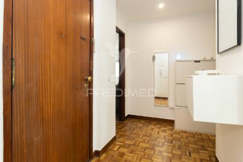 Apartamento t2 remodelado nas paivas