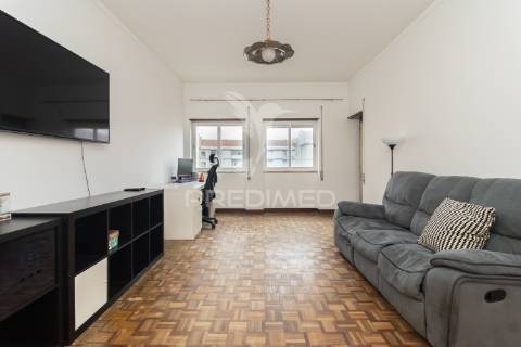 Apartamento t2 remodelado nas paivas