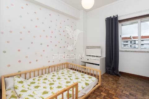 Apartamento t2 remodelado nas paivas