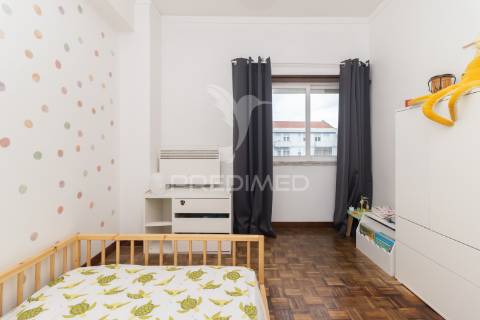 Apartamento t2 remodelado nas paivas