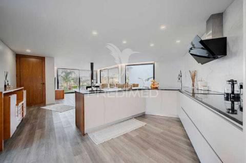 ? moradia térrea t4 de luxo – póvoa de lanhoso