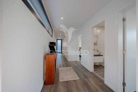 ? moradia térrea t4 de luxo – póvoa de lanhoso