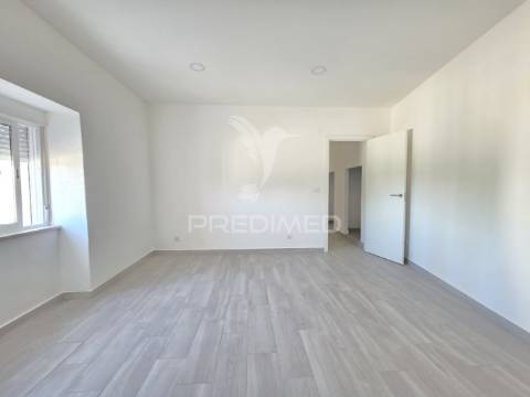 Moradia t2, vales, tomar