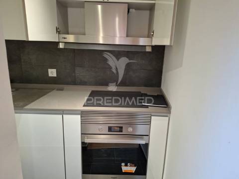 Apartamento t2 com pátio exterior.