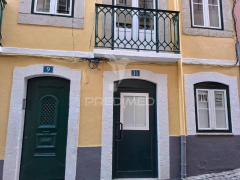 Apartamento t2 com pátio privativo exterior.