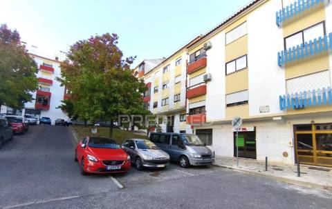 Apartamento t2 | amadora | mina de água