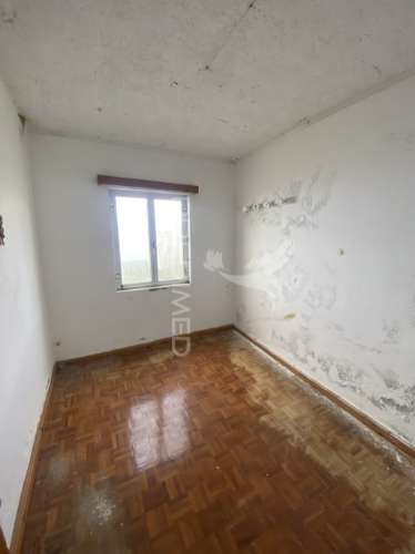 Moradia t3 em fase de reconstrução com projeto aprovado – norte grande