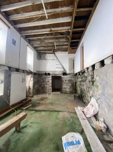 Moradia t3 em fase de reconstrução com projeto aprovado – norte grande