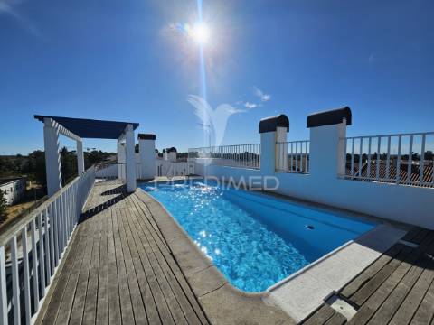Apartamento t3 com garagem e piscina em beja