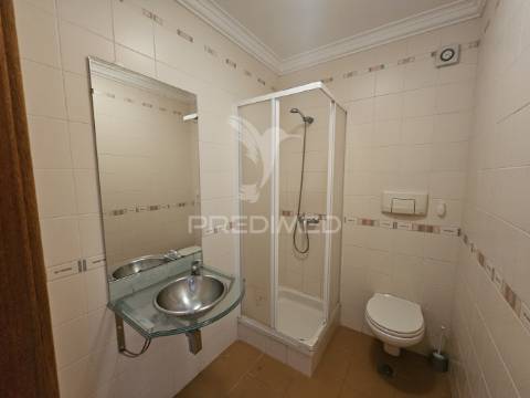 Apartamento t3 com garagem e piscina em beja