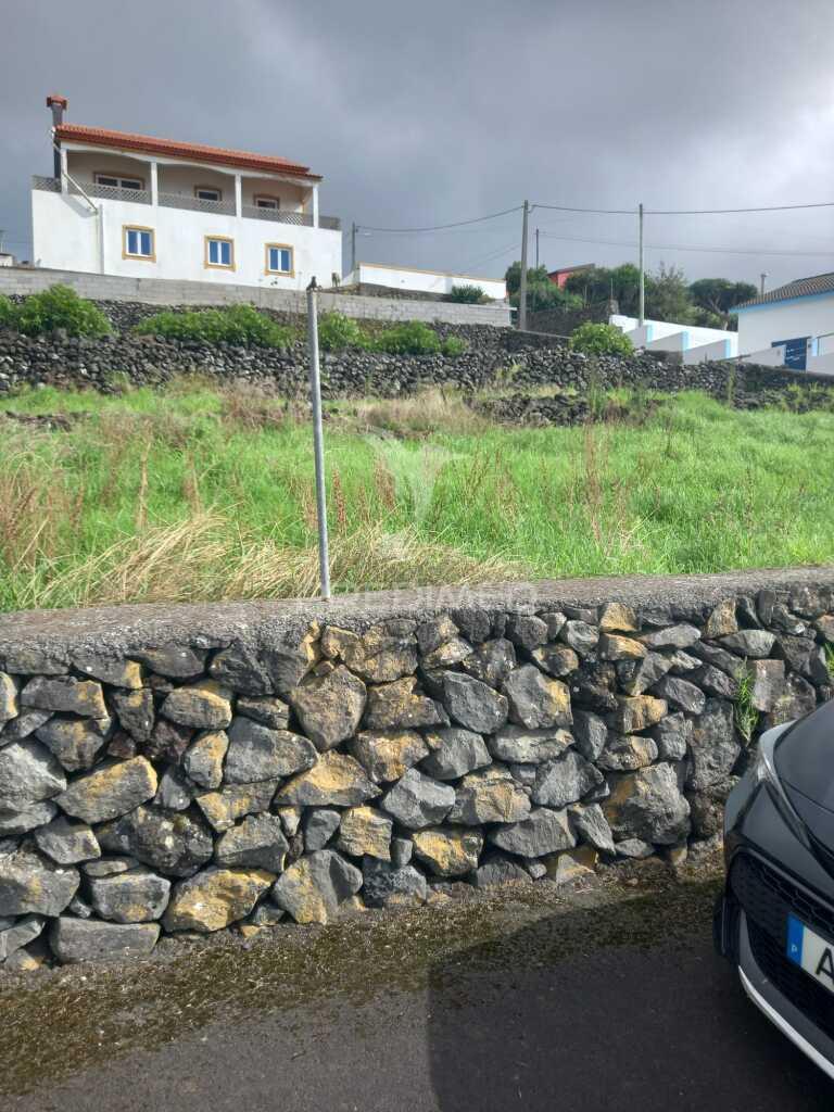 Terreno para construção – feteira, lugar da serretinha (1452 m²)